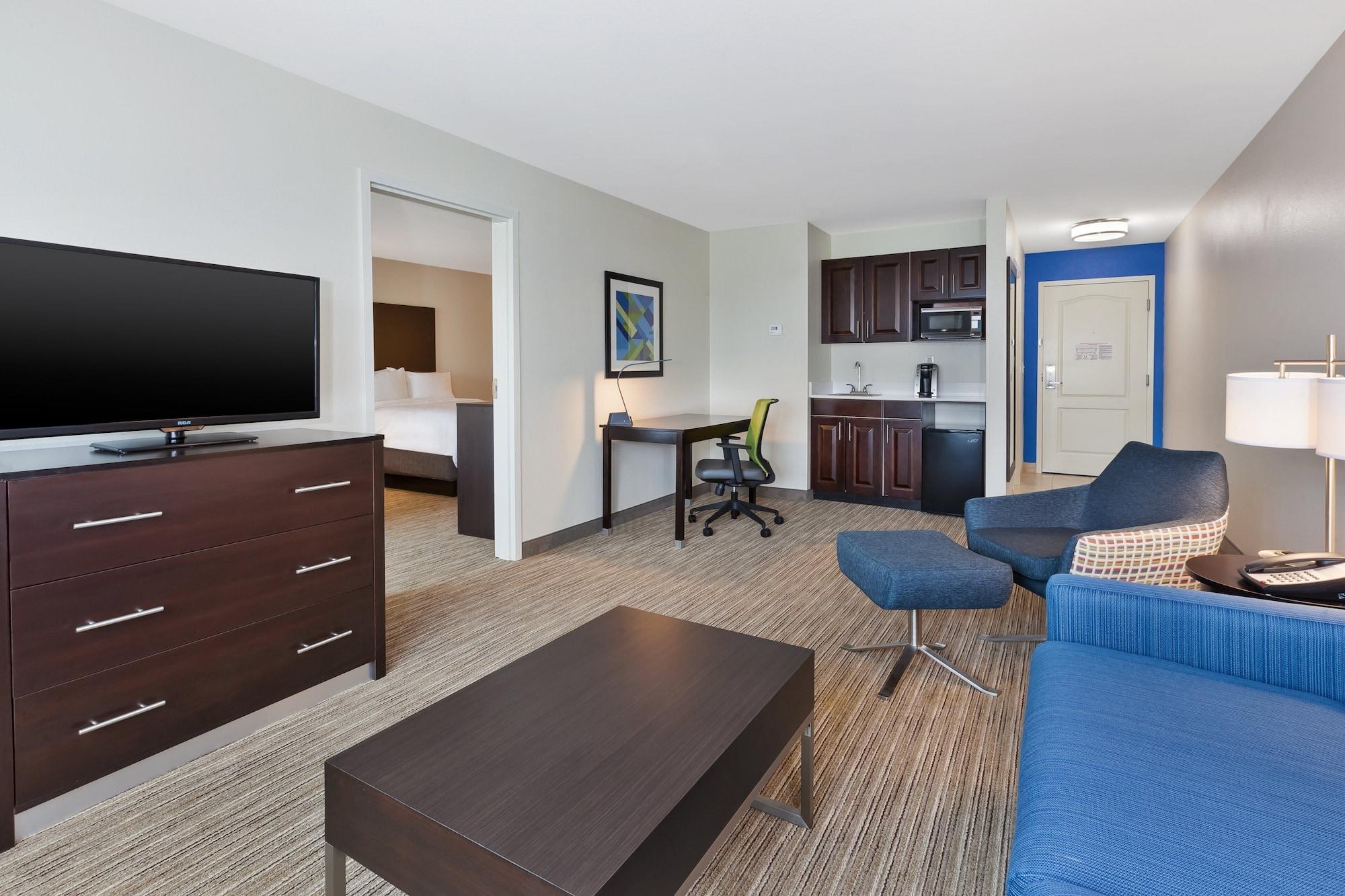 Holiday Inn Express & Suites - Effingham By Ihg Bagian luar foto