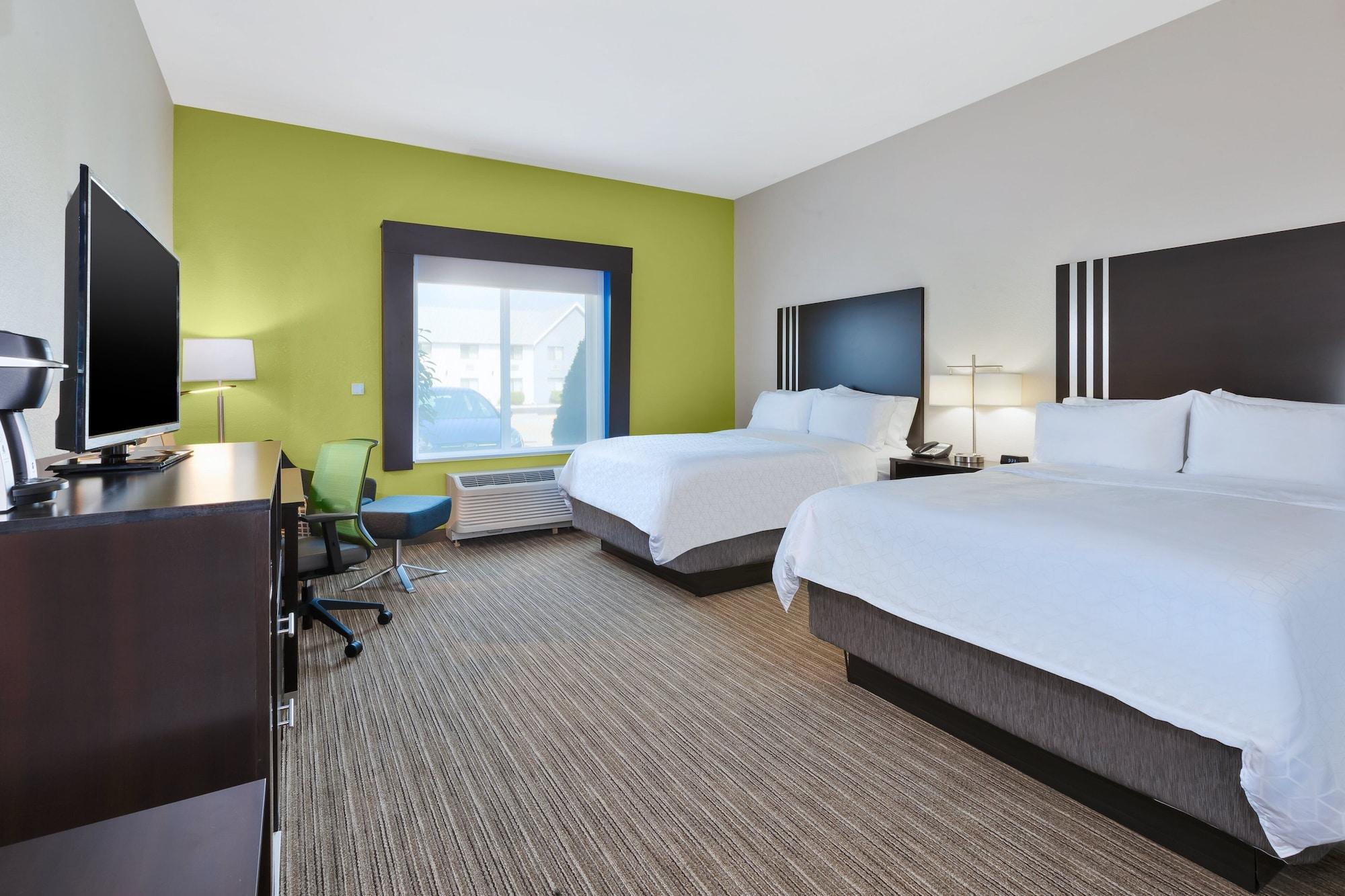 Holiday Inn Express & Suites - Effingham By Ihg Bagian luar foto