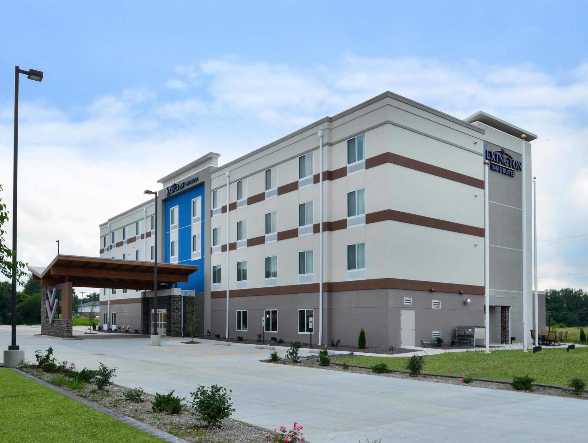 Holiday Inn Express & Suites - Effingham By Ihg Bagian luar foto