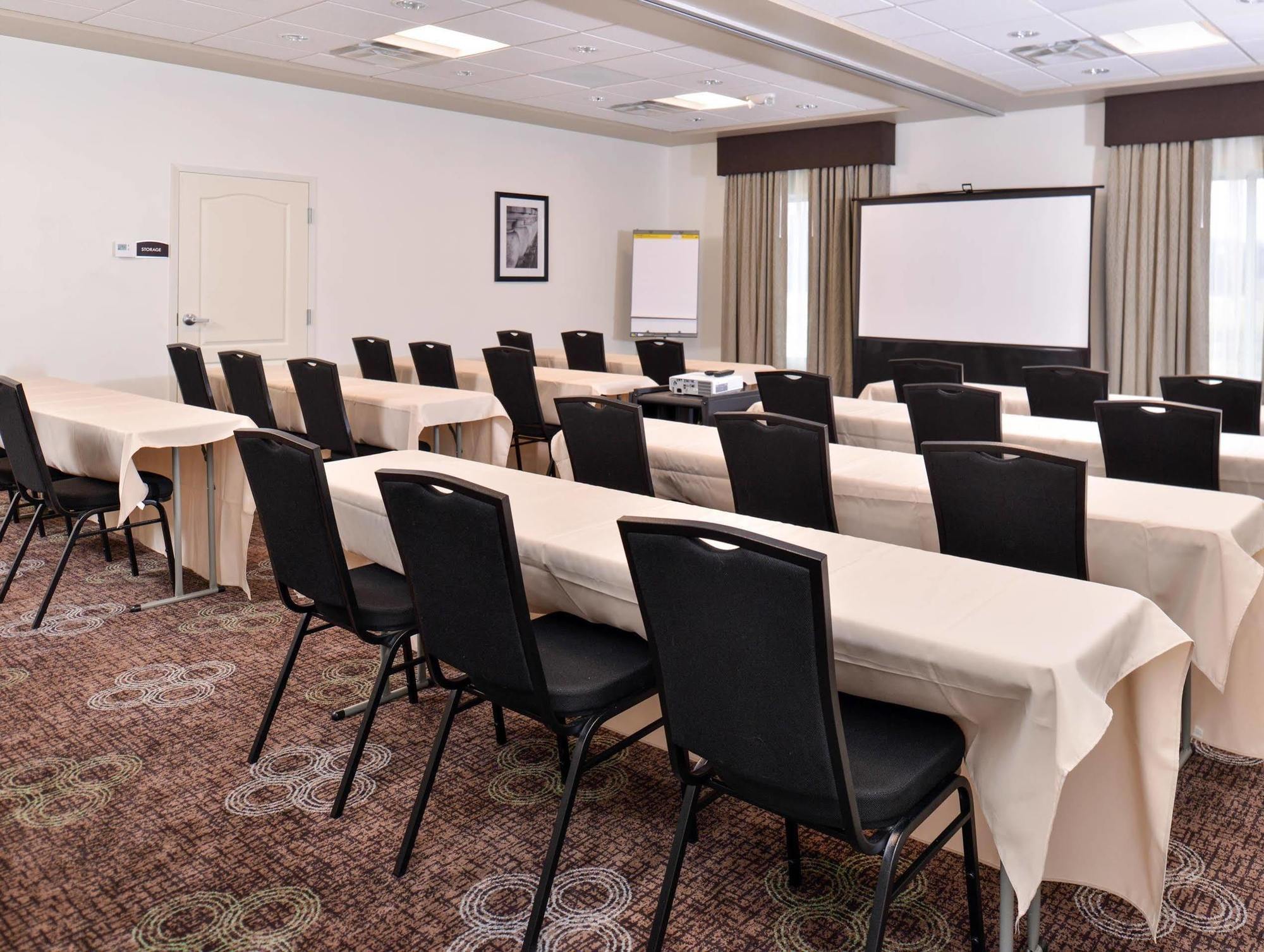 Holiday Inn Express & Suites - Effingham By Ihg Bagian luar foto